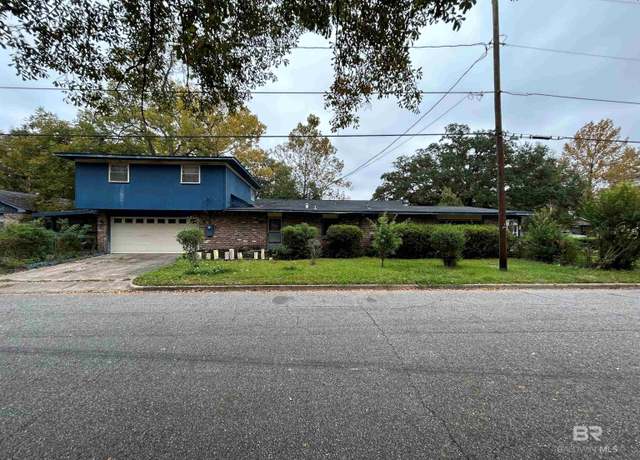 Property at 1712 Waterford St, Mobile, AL 36605, 5 beds, 2 baths
