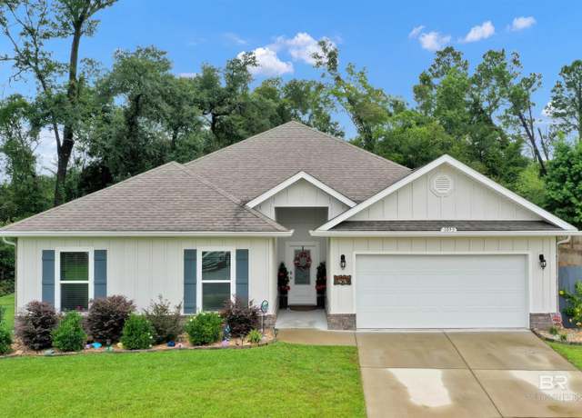 Property at 1093 Pencarro Blvd, Foley, AL 36535, 4 beds, 2.5 baths