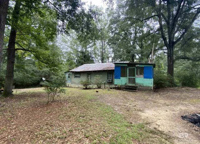 Property at 96 Russell Ln, Brewton, AL 36426, 2 beds, 1 bath
