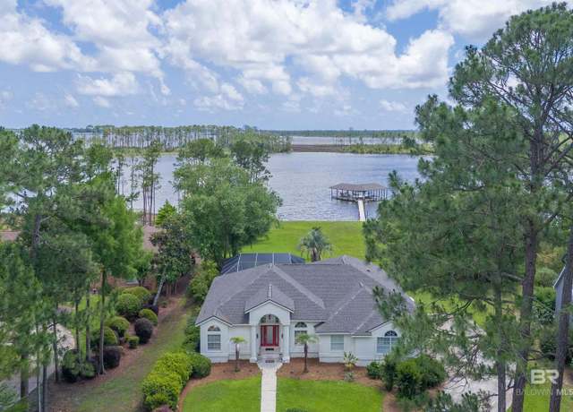 Property at 8160 Bay View Dr, Foley, AL 36535, 3 beds, 3 baths