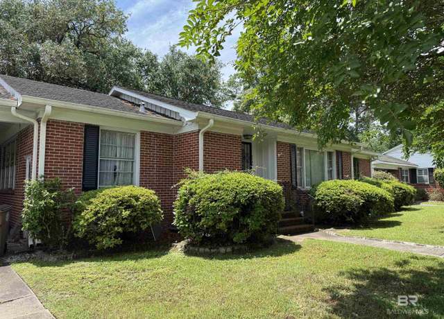 Property at 2755 Brierwood Dr, Mobile, AL 36606, 3 beds, 2 baths