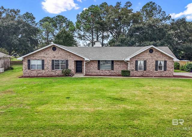 Property at 9243 Lakeview Dr, Foley, AL 36535, 3 beds, 2.5 baths