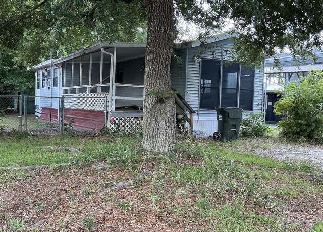 Property at 84 Horn Dr, Lillian, AL 36549, 1 bed, 1.5 baths