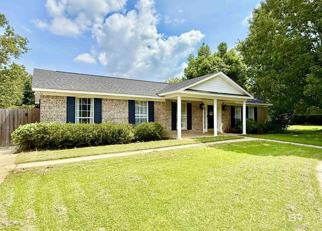 Property at 10203 Woodmere Dr, Fairhope, AL 36532, 3 beds, 2 baths