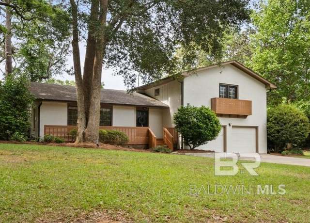 Property at 652 Bellangee Ave, Fairhope, AL 36532, 4 beds, 2.5 baths