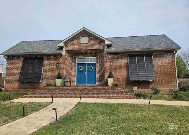 Property at 19120 Fairfield Dr, Fairhope, AL 36532, 4 beds, 2.5 baths