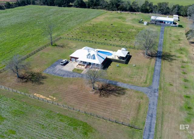 Property at 15165 Daugherty Rd, Foley, AL 36535, 3 beds, 2 baths
