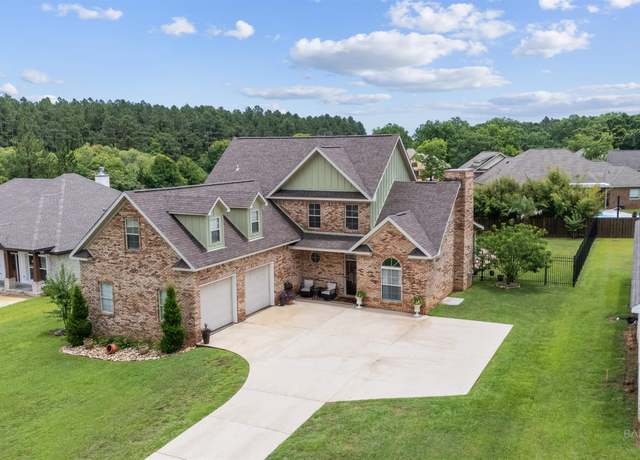 Property at 20926 W Southtown Dr, Robertsdale, AL 36567, 4 beds, 3.5 baths