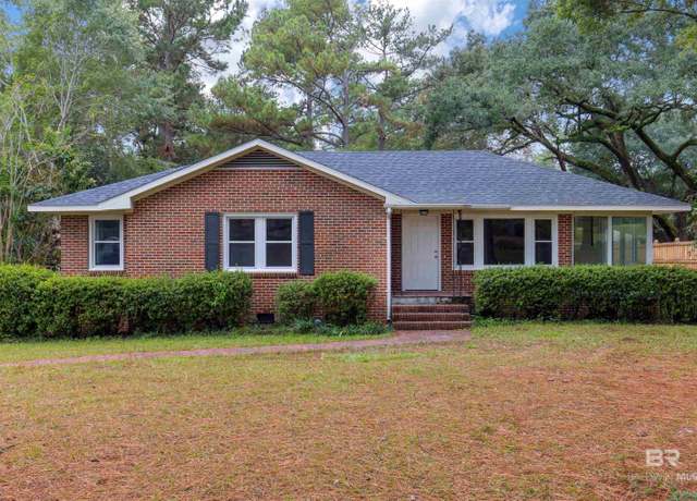 Property at 424 E Byron Ave, Mobile, AL 36609, 4 beds, 2.5 baths