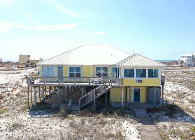 Property at 2724 W Beach Blvd, Gulf Shores, AL 36542, 3 beds, 2.5 baths