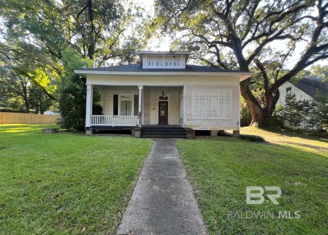 Property at 104 Mohawk St, Mobile, AL 36606, 5 beds, 2 baths