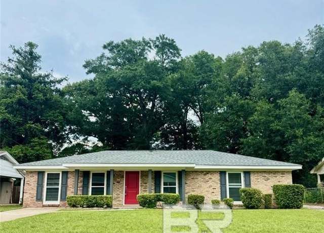 Property at 661 Ynestra Dr, Mobile, AL 36609, 4 beds, 2 baths
