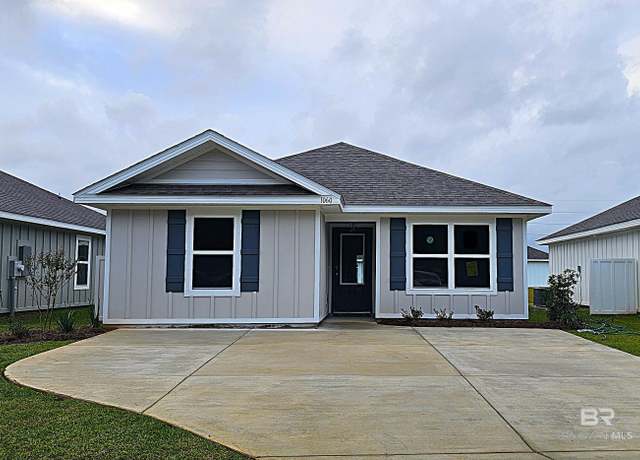 Property at 511 W Marigold Ave, Foley, AL 36535, 4 beds, 2 baths