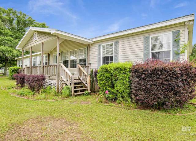 Property at 2882 S Hickory St, Foley, AL 36535, 4 beds, 3 baths