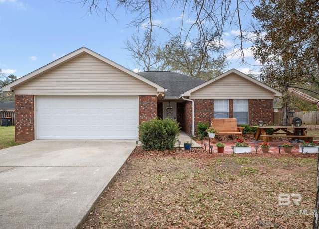Property at 402 W 15th St, Bay Minette, AL 36507, 3 beds, 2 baths