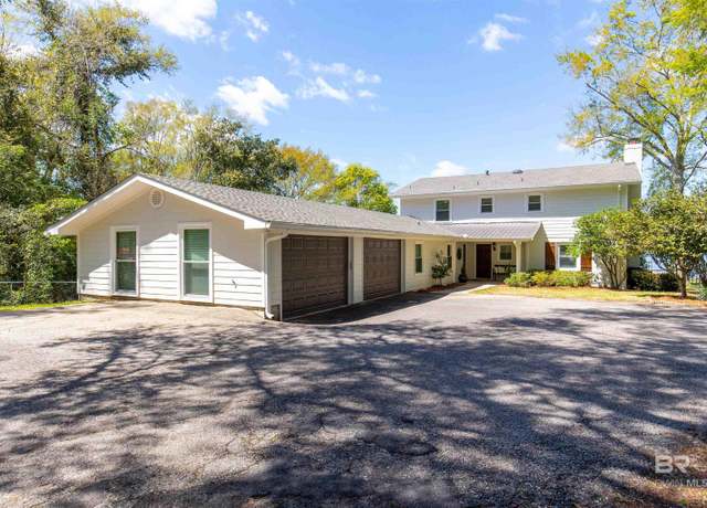 Property at 3070 Riverside Dr, Mobile, AL 36605, 4 beds, 3.5 baths