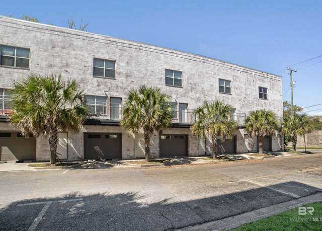 Property at 55 N Warren St #3, Mobile, AL 36602, 1 bed, 1.5 baths