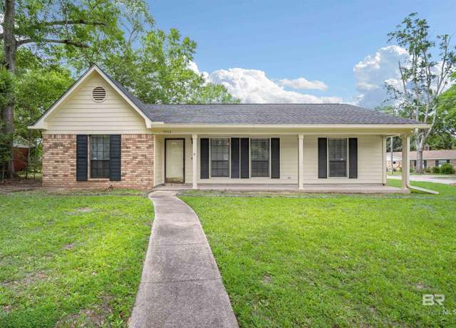Property at 5902 S Reams Dr, Mobile, AL 36608, 3 beds, 2 baths