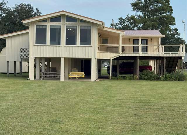 Property at 13971 Isle Of Pines Dr, Magnolia Springs, AL 36555, 3 beds, 2 baths