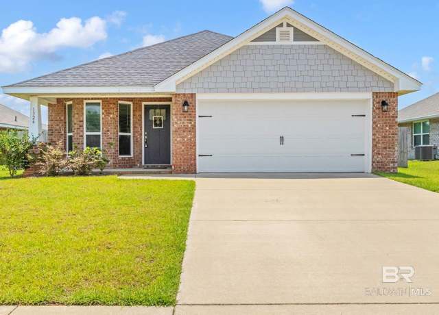 Property at 1326 Plymouth Dr, Foley, AL 36535, 3 beds, 2 baths