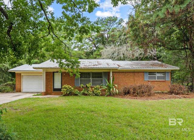 Property at 410 Azalea St, Fairhope, AL 36532, 2 beds, 1 bath