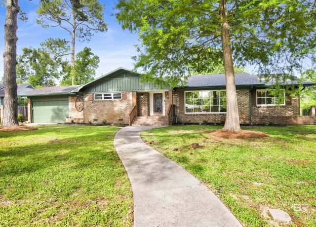 Property at 300 Indian Creek Dr, Mobile, AL 36607, 4 beds, 3.5 baths