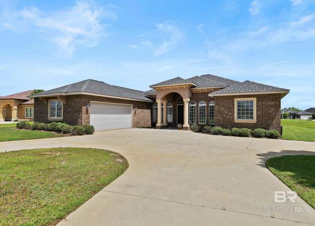 Property at 645 Royal Troon Cir, Gulf Shores, AL 36542, 4 beds, 3 baths