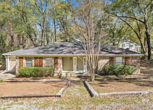 Property at 107 Donna Cir, Daphne, AL 36526, 3 beds, 2 baths