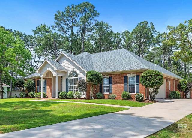 Property at 8954 Bay Point Dr, Elberta, AL 36530, 3 beds, 2.5 baths