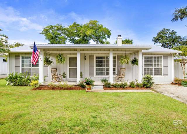 Property at 5415 Green Tree Rd, Orange Beach, AL 36561, 4 beds, 3.5 baths