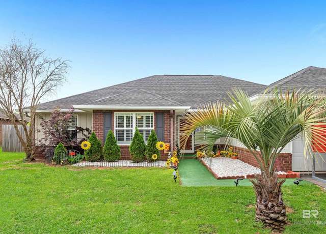 Property at 15433 Hearthstone Dr, Foley, AL 36535, 4 beds, 3 baths