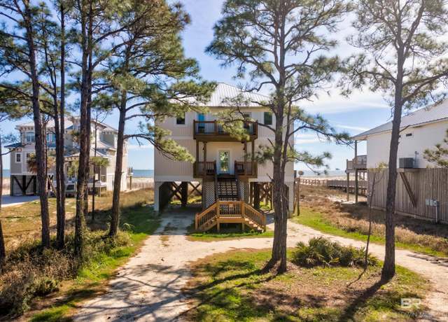 Property at 333 Audubon Pl, Dauphin Island, AL 36528, 5 beds, 4.5 baths
