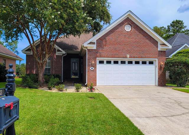 Property at 133 Club Dr, Fairhope, AL 36532, 3 beds, 2 baths