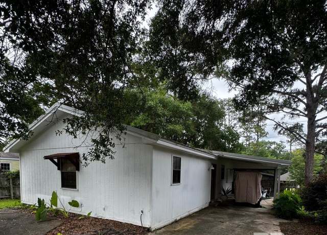 Property at 1434 Ridgewood Dr, Lillian, AL 36549, 2 beds, 2 baths