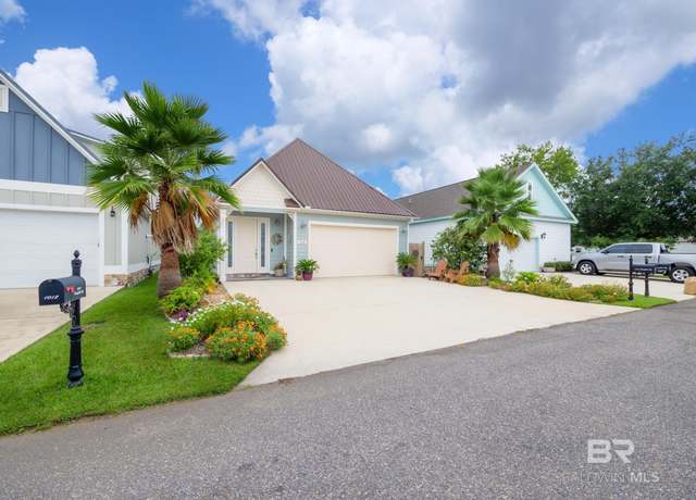 Property at 1008 Sunnybell Ln, Foley, AL 36535, 4 beds, 3.5 baths