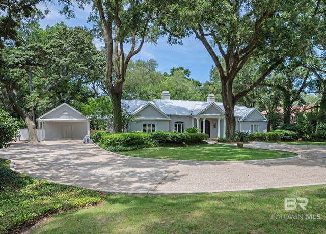 Property at 17198 Stillwood Ln, Fairhope, AL 36532, 5 beds, 4.5 baths