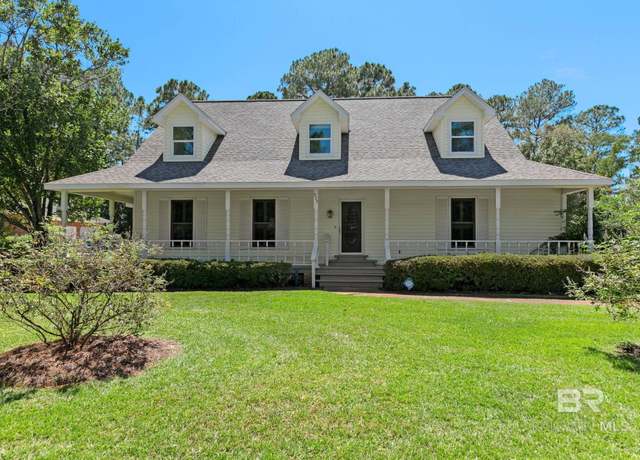 Property at 533 Wedgewood Dr, Gulf Shores, AL 36542, 3 beds, 2.5 baths