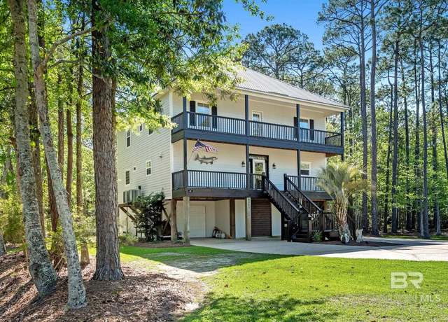 Property at 5083 Skiff Ln, Gulf Shores, AL 36542, 5 beds, 3.5 baths