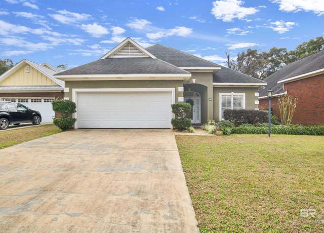 Property at 6337 Hillcrest Trace Dr, Mobile, AL 36609, 3 beds, 2 baths