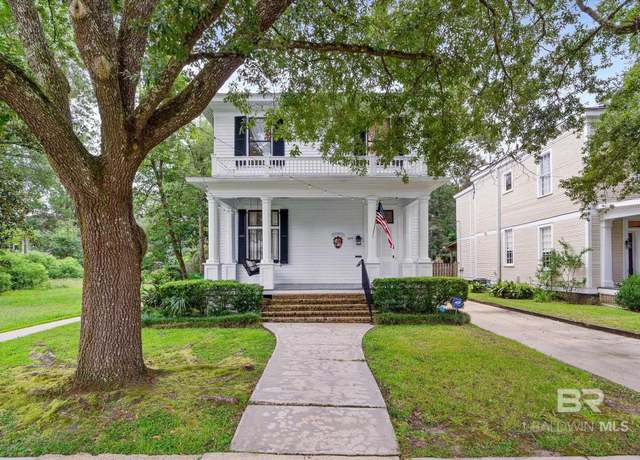 Property at 1209 Palmetto St, Mobile, AL 36604, 4 beds, 2 baths