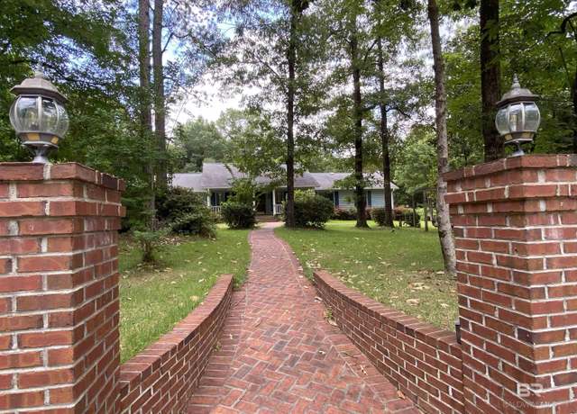 Property at 160 Mockingbird Ln, Monroeville, AL 36460, 4 beds, 2.5 baths