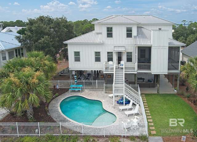 Property at 32584 Sandpiper Dr, Orange Beach, AL 36561, 4 beds, 4 baths
