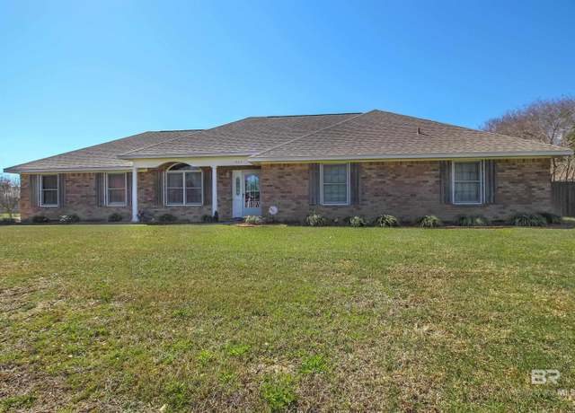 Property at 1505 Dogwood Ln, Foley, AL 36535, 3 beds, 2 baths