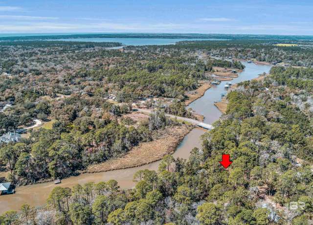 Property at 13595 Douglas Ln, Foley, AL 36535