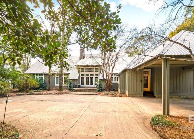 Property at 22183 Main St, Fairhope, AL 36532, 4 beds, 4 baths