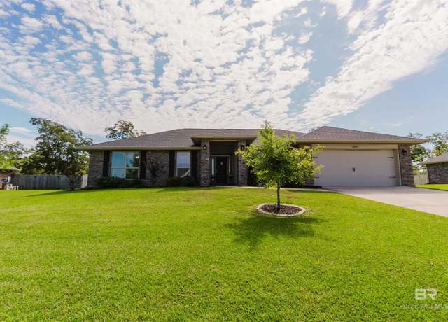 Property at 14684 Birkdale Dr, Foley, AL 36535, 3 beds, 2 baths