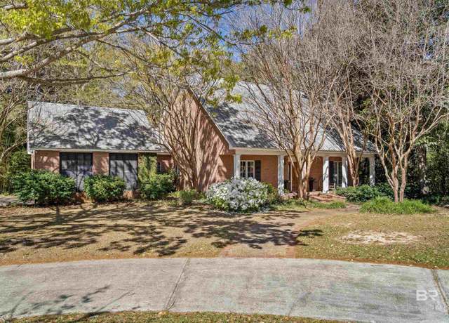Property at 85 Blue Island Ave, Fairhope, AL 36532, 3 beds, 3.5 baths