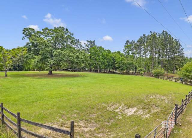 Property at 18626-1 Moore Rd, Andalusia, AL 36420