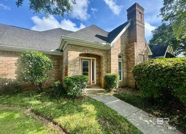 Property at 639 Glen Eagles Ave, Gulf Shores, AL 36542, 3 beds, 2 baths