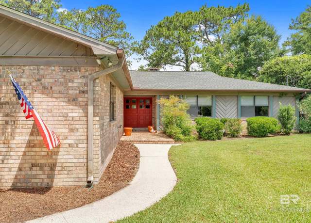 Property at 110 Dewitt Cir, Daphne, AL 36526, 3 beds, 2.5 baths